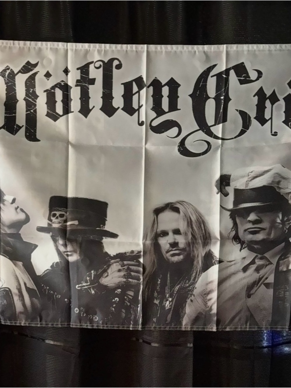 Black & White Rock Tapestry